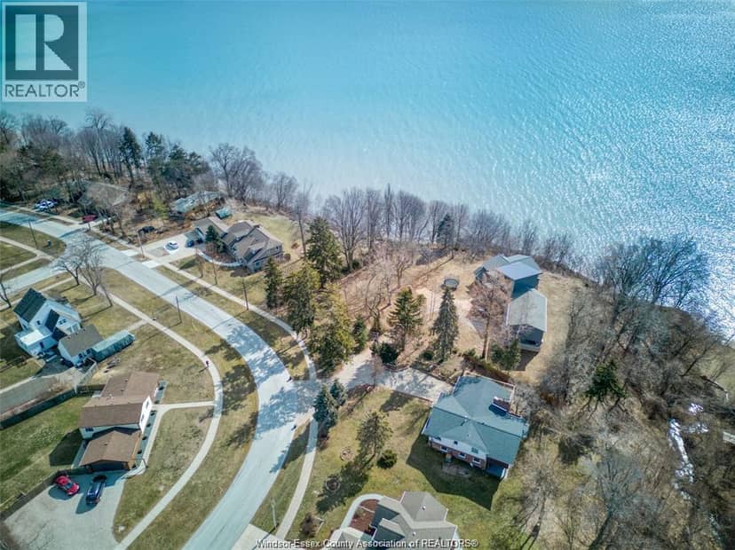 V/L Briarwood Crescent — photo 4 of 14