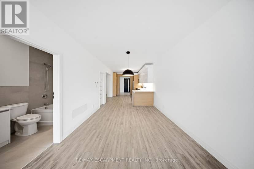2 - 33 Horizon Lane — photo 12 of 40