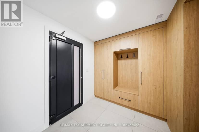 2 - 33 Horizon Lane — photo 5 of 40