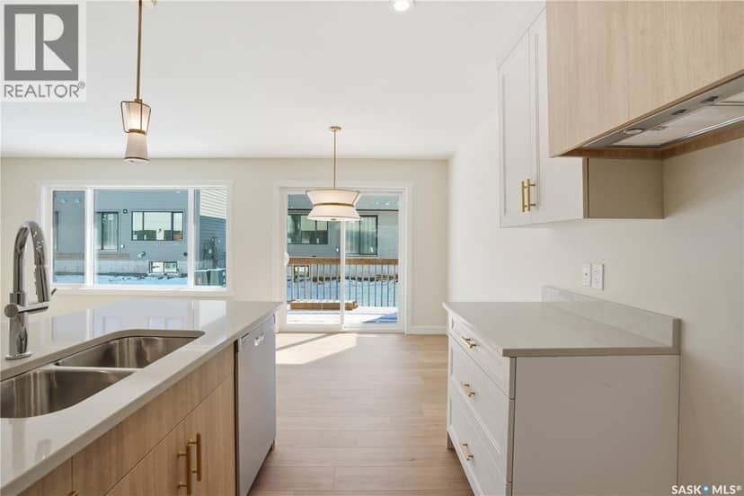 315 155 McFaull WAY — photo 7 of 39