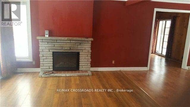 11631 Leslie Street — photo 4 of 5