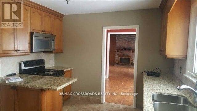 11631 Leslie Street — photo 5 of 5