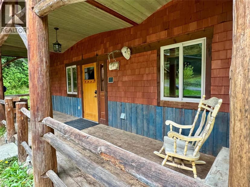 6610 6 Highway, Ymir, photo 6