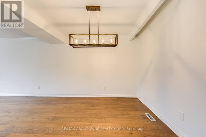 2565 Windjammer Road — photo 11 of 40