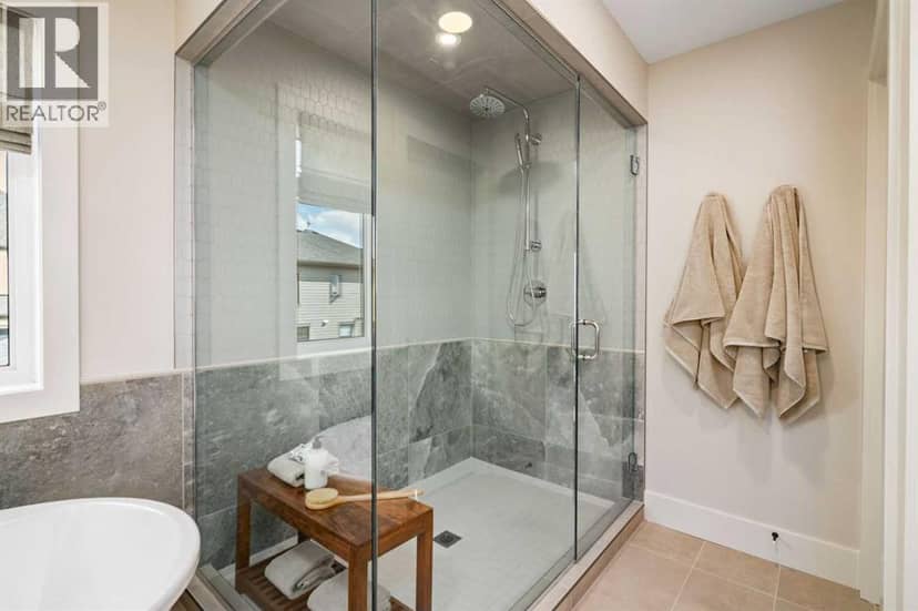 364 Greenwich Drive NW — photo 27 of 40