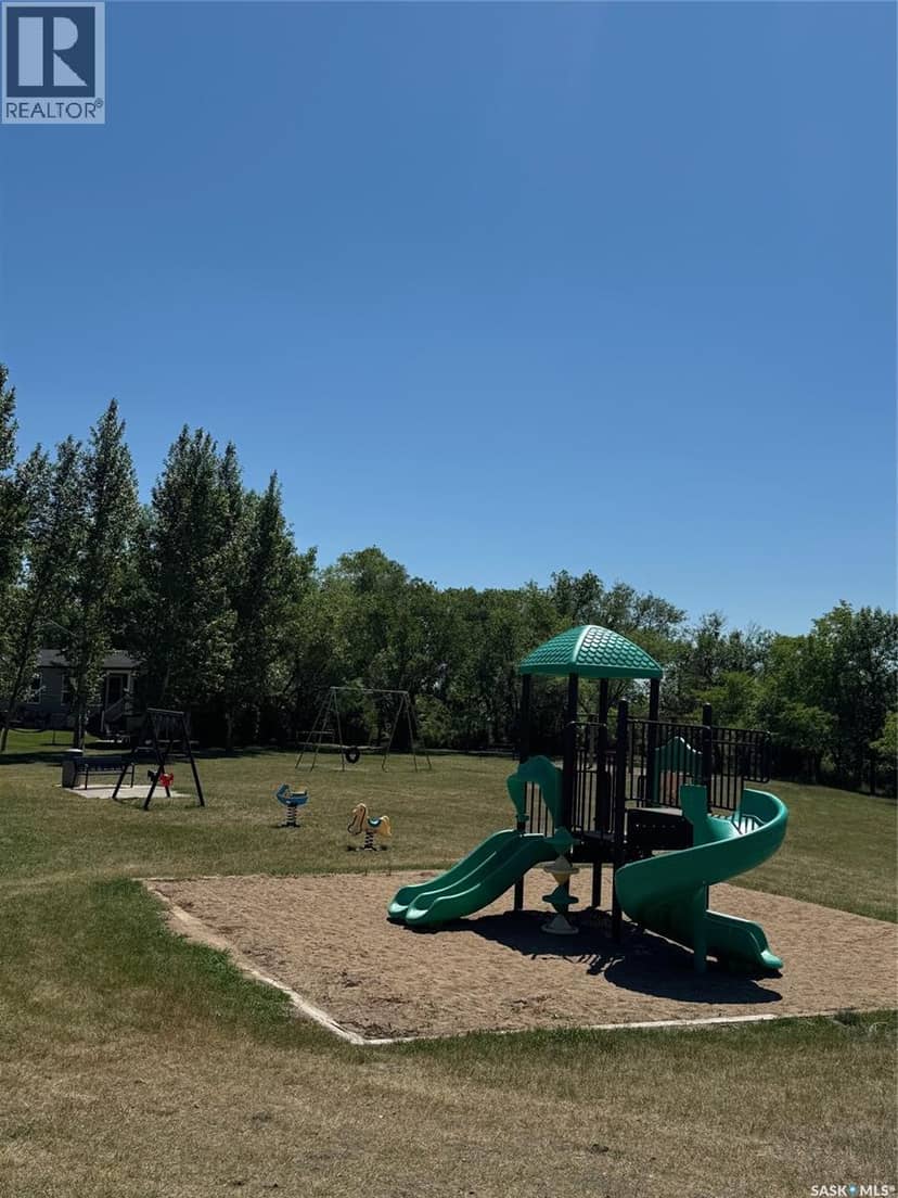 4 Marine DRIVE — photo 13 of 17