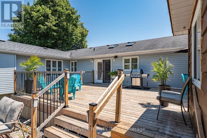 8391 Rowan Dr Drive — photo 9 of 40