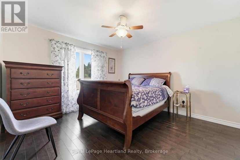 62 Victoria Boulevard — photo 16 of 40