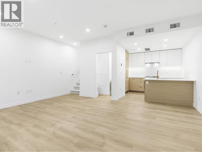 113 390 GUILBY STREET, Coquitlam, photo 6