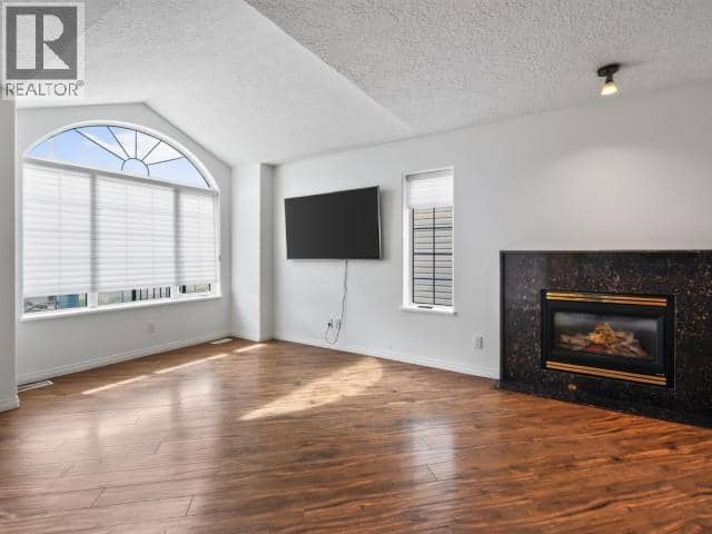 4 Ruby Lane — photo 13 of 40