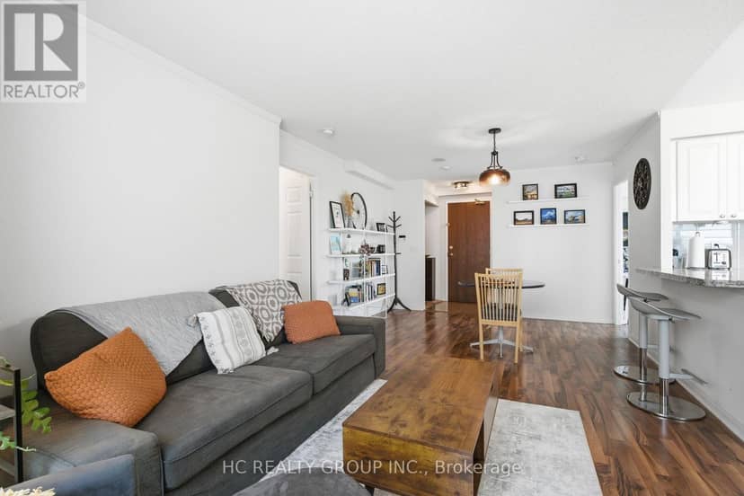 713 - 17 Michael Power Place — photo 4 of 18