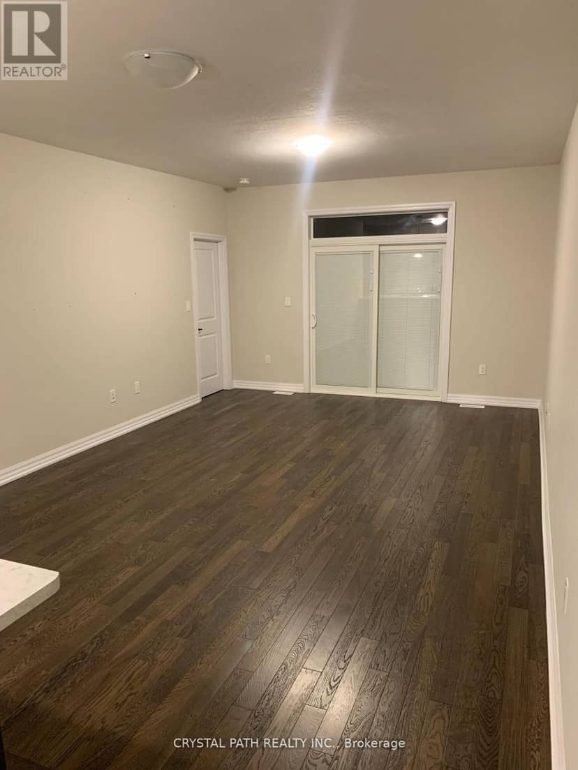 52 - 4311 Mann Street — photo 8 of 9
