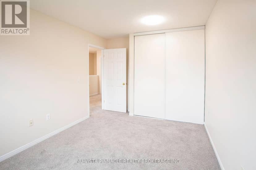18 - 780 Fanshawe Park Road E — photo 27 of 40