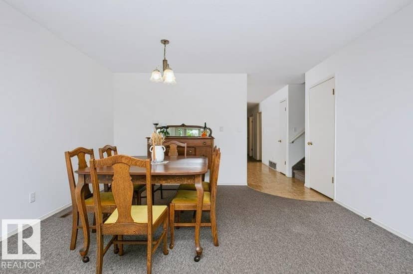10057 91 AV NW NW — photo 19 of 40