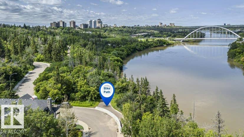 10057 91 AV NW NW, Edmonton, photo 5