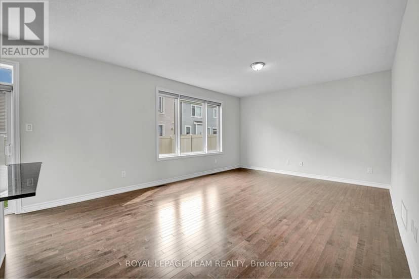 59 Moonbeam Street — photo 15 of 33