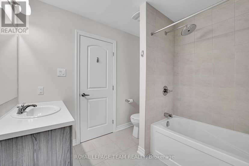 59 Moonbeam Street — photo 19 of 33
