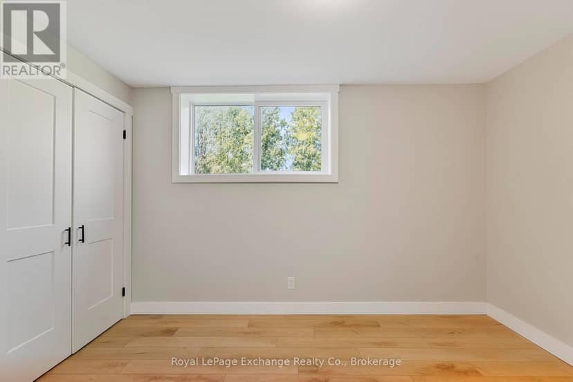34 Queen Avenue — photo 40 of 40