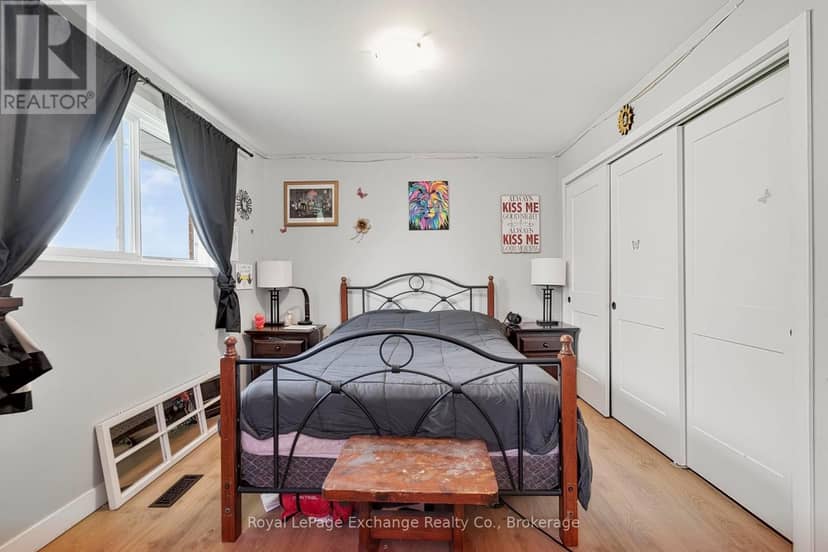 34 Queen Avenue — photo 25 of 40