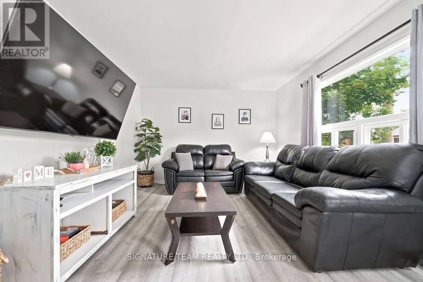 260 Fraser Street — photo 19 of 40