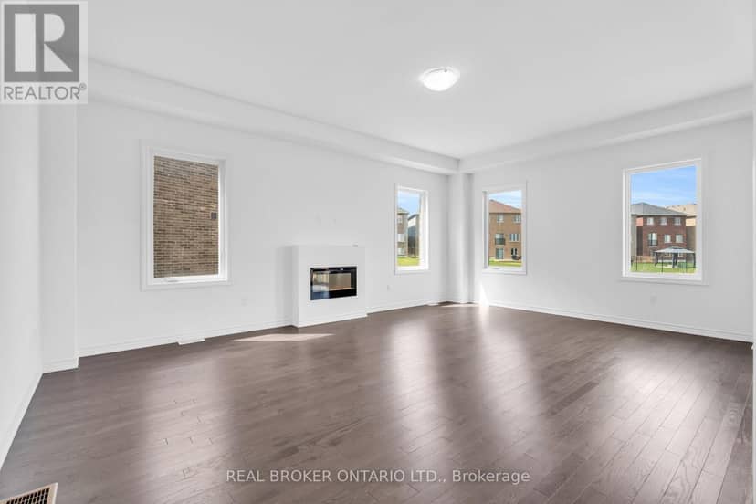 430 Vandusen Avenue — photo 13 of 40