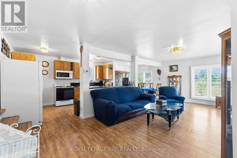 1095 Green Acres Drive — photo 6 of 40