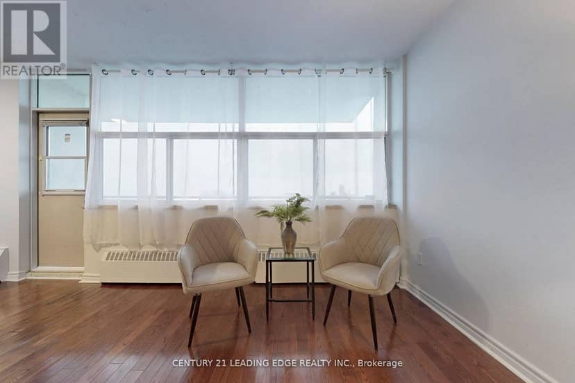 1005 - 2245 Eglinton Avenue E — photo 13 of 40