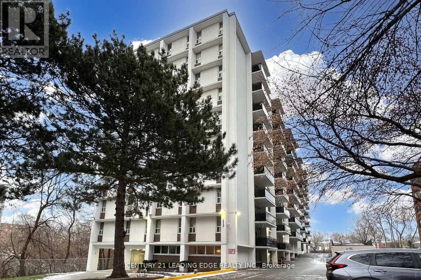 1005 - 2245 Eglinton Avenue E, Toronto, photo 2