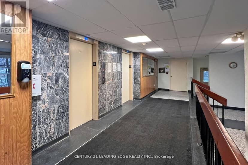 1005 - 2245 Eglinton Avenue E, Toronto, photo 6