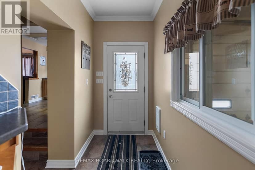 39 Condie Street — photo 5 of 40