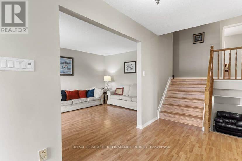 5529 Woodeden Drive, Ottawa, photo 6