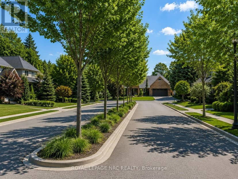 15 Petronella Parkway — photo 3 of 40