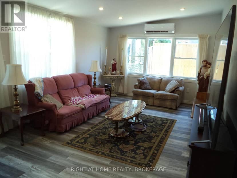 18 Almond Street — photo 19 of 31