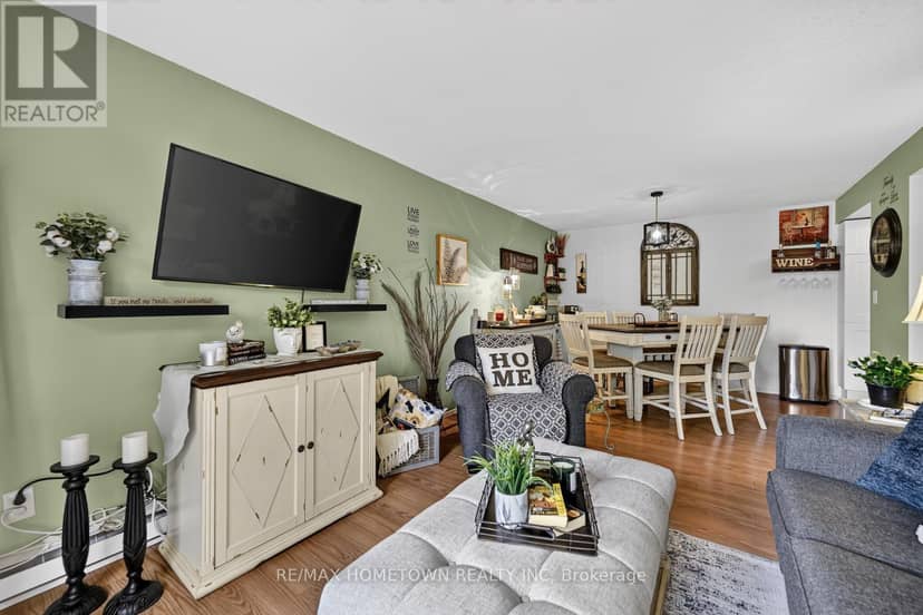16 - 14 Charlotte Place — photo 10 of 23
