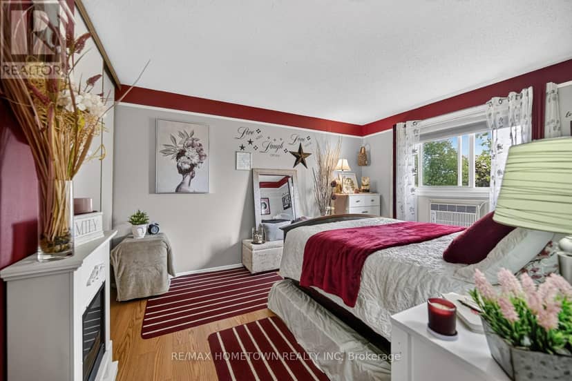 16 - 14 Charlotte Place — photo 16 of 23