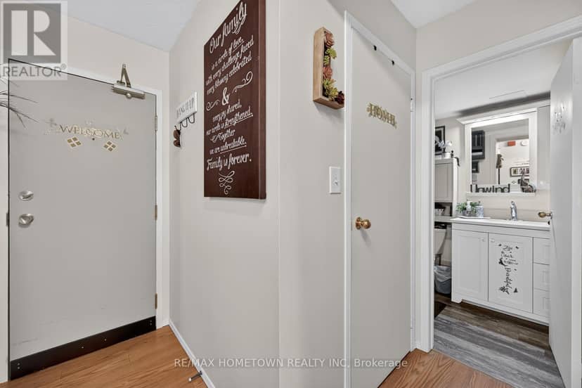 16 - 14 Charlotte Place — photo 18 of 23