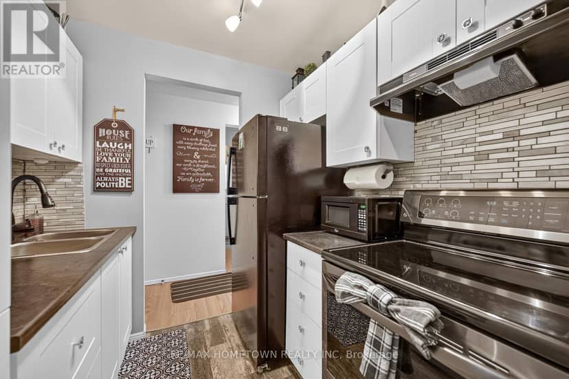 16 - 14 Charlotte Place — photo 7 of 23