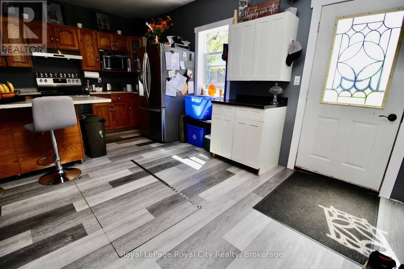 2557 Bruce Road — photo 8 of 30