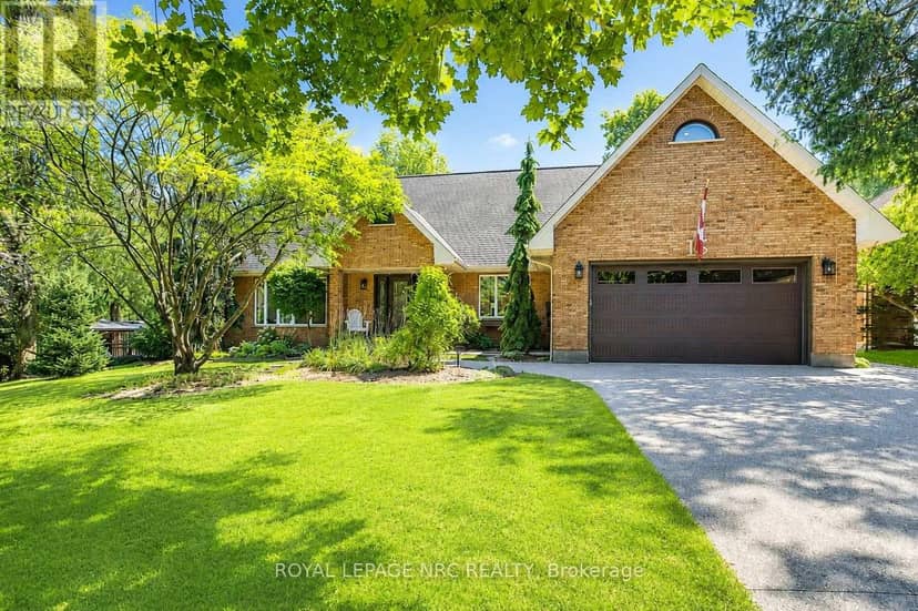 15 Petronella Parkway — photo 1 of 40