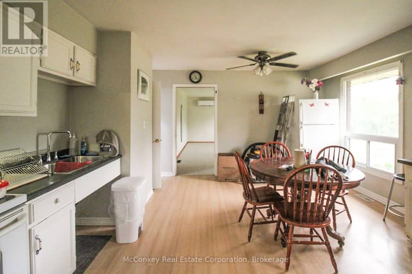 129 Clifford Road — photo 19 of 40