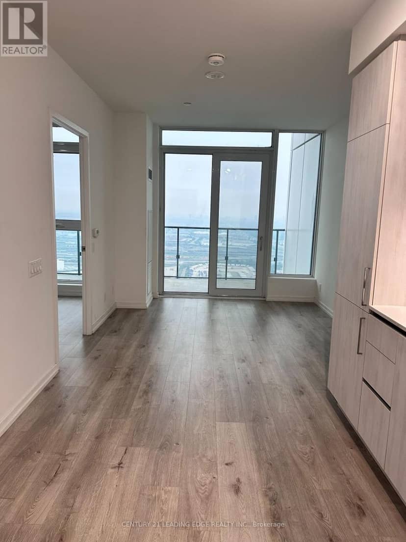 PH10 - 7890 Jane Street — photo 16 of 22
