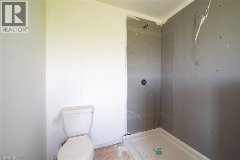 114 BEDELL Drive — photo 33 of 40