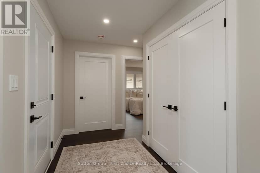 12 Nelson Street — photo 21 of 40