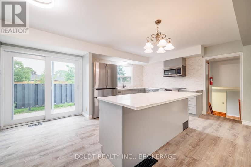 8 Pamela Drive — photo 11 of 28