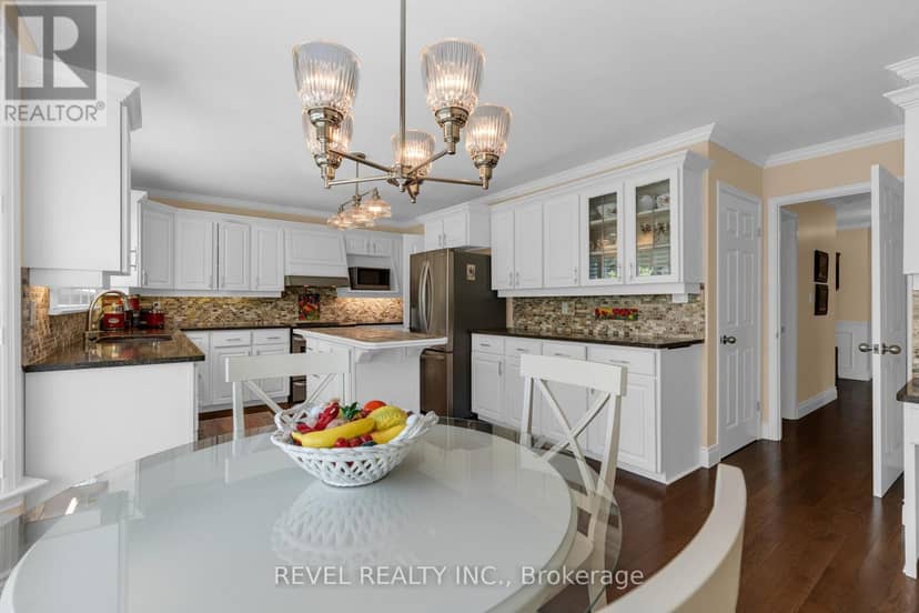 153 Bayshore Drive — photo 12 of 40