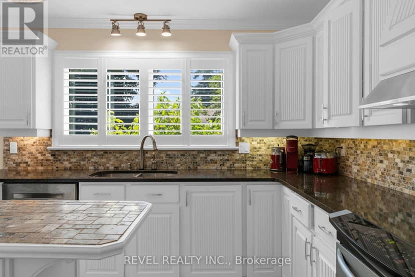 153 Bayshore Drive — photo 15 of 40