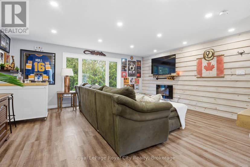 13 - 320 Alma Street — photo 4 of 28
