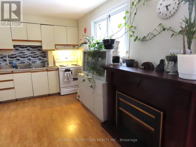 4716 Penetanguishene Road — photo 26 of 37