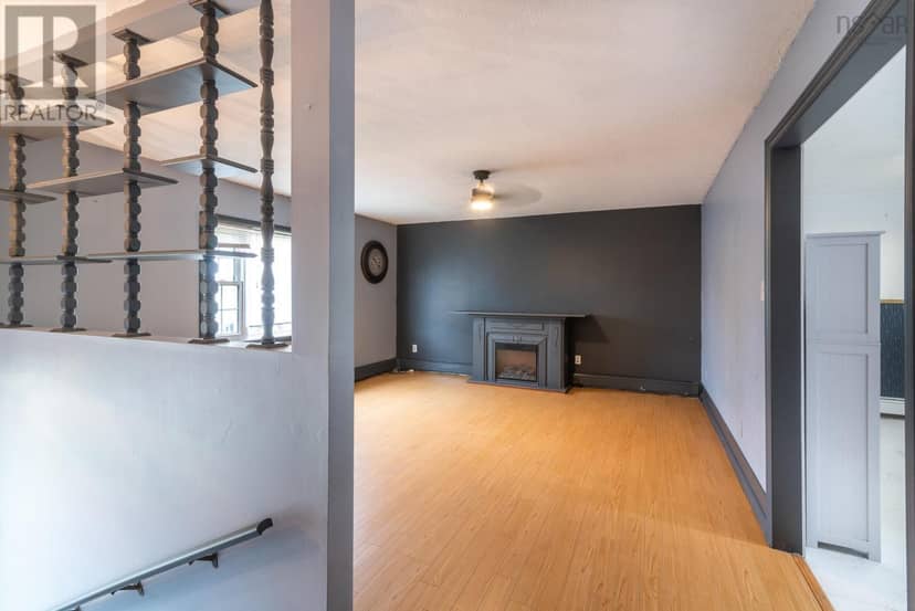 49 Hill Street — photo 15 of 39