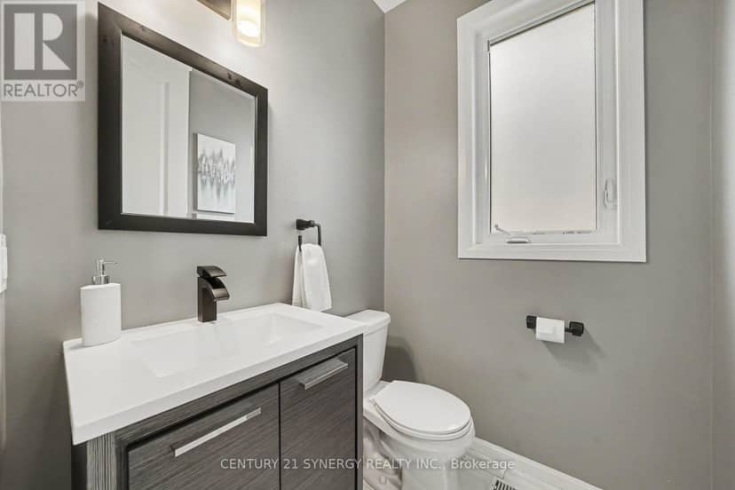 3207 Harvester Crescent — photo 3 of 31